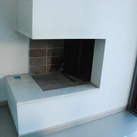 Front In Вилла Лоутраки