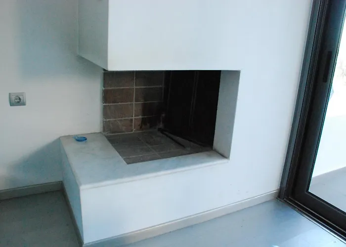 Front In Villa Loutráki