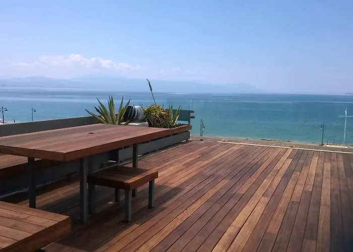 Front In * Loutráki